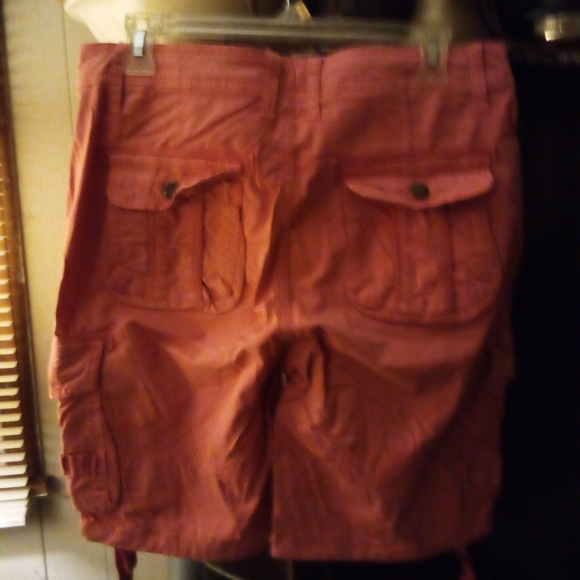 Shorts - Picture 2 of 3